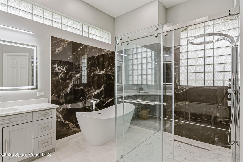 Excellent price improvement ! Discover an extraordinary - photo 34
