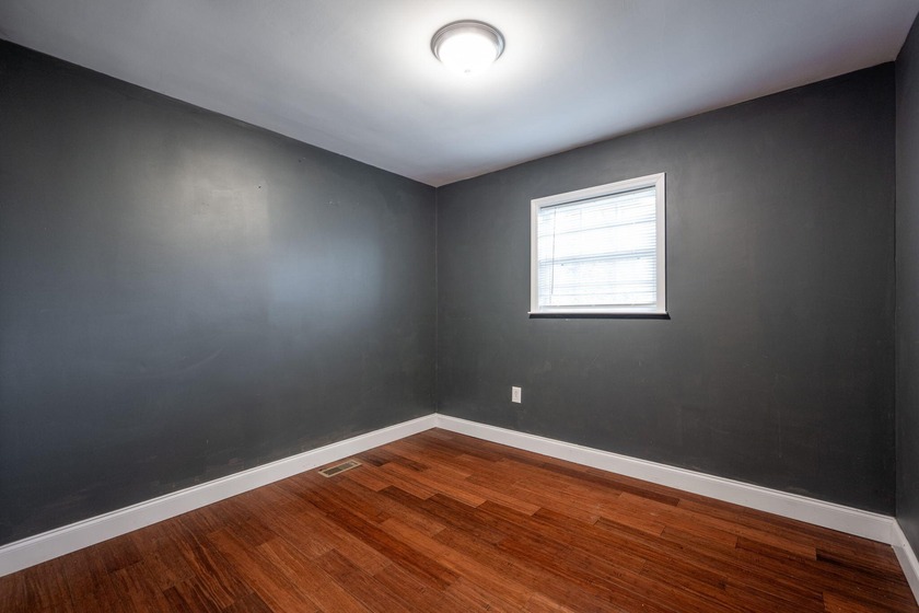 This cozy one level home offers easy living with an open layout - photo 20