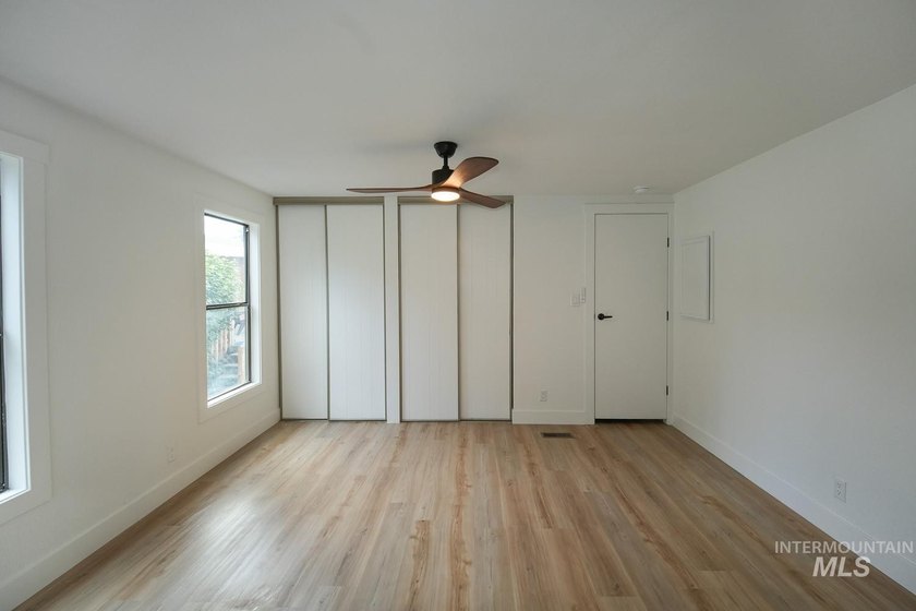 Welcome to Shenandoah Estates, a gated 55+ community offering - photo 33