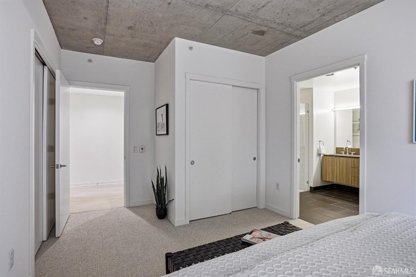Welcome to Vida! This transparently priced condo, located in the - photo 8