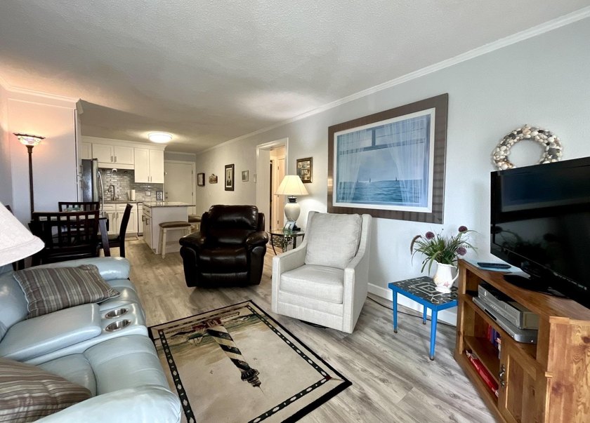 Wake up to ocean views in this beautifully updated 2BR/2BA condo - photo 15