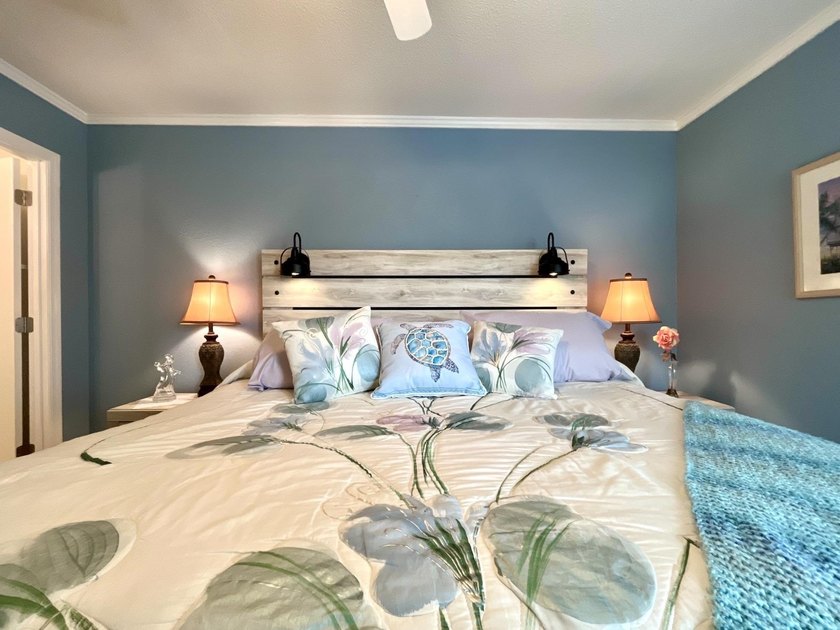 Wake up to ocean views in this beautifully updated 2BR/2BA condo - photo 22