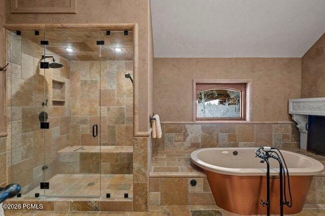 Welcome to one of the most iconic estates in Wolf Creek Ranch - photo 50