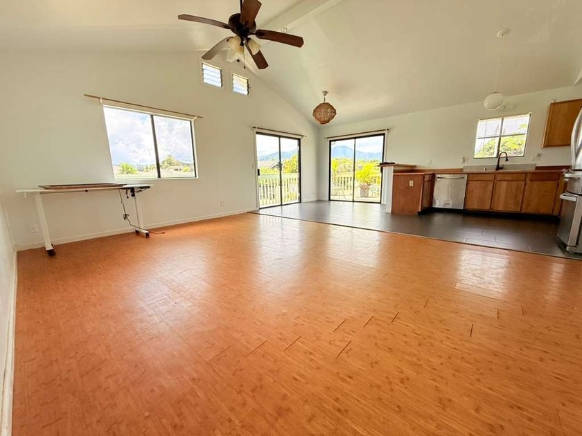 Experience refined island living in this Kilauea single-family - photo 3
