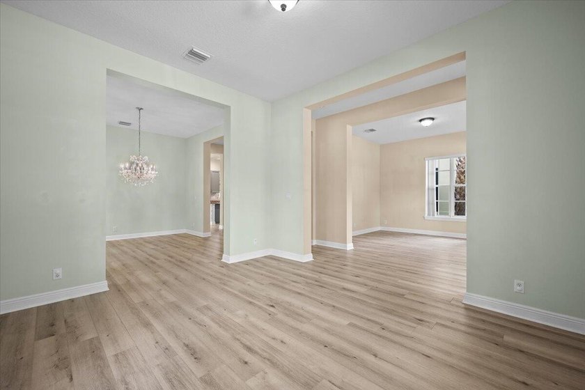 WELCOME to 133 Sugarberry Drive a spacious 4 bed, 4 bath FLORIDA - photo 6