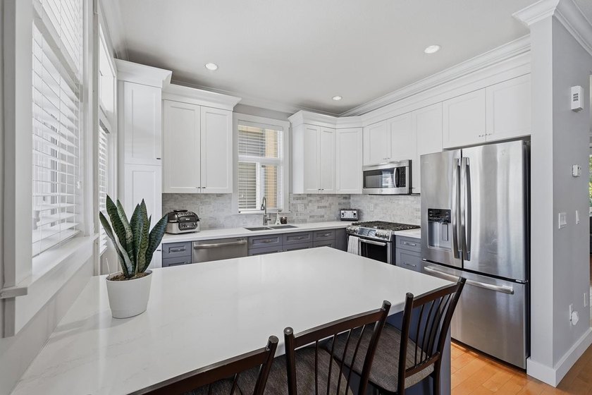 Welcome to Ferngrove, a boutique duplex style complex located in - photo 17