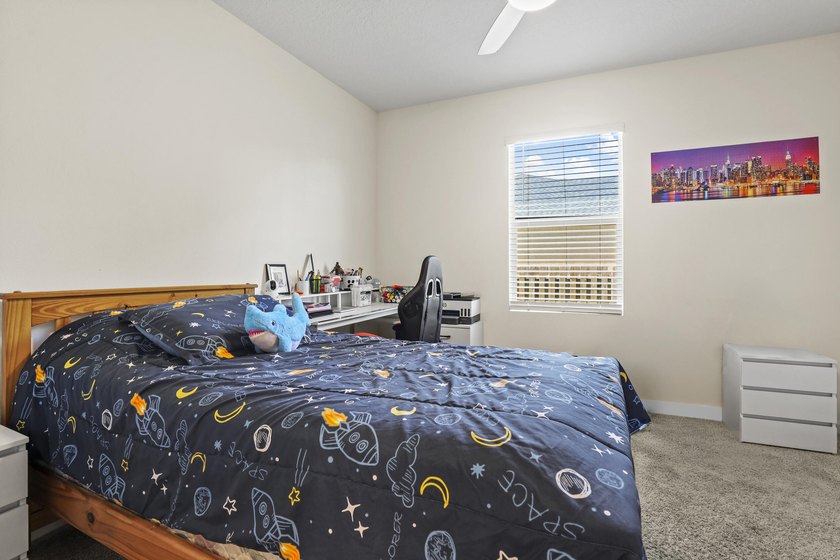 Location, location, location! Beautiful 4-bedroom, 2-bath home - photo 22