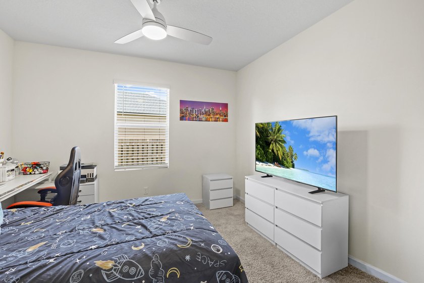 Location, location, location! Beautiful 4-bedroom, 2-bath home - photo 23