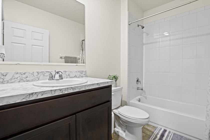 Location, location, location! Beautiful 4-bedroom, 2-bath home - photo 27