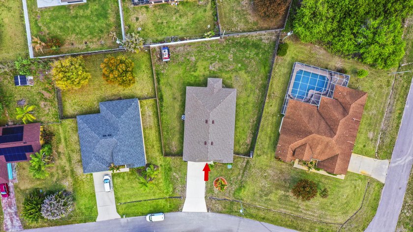 Location, location, location! Beautiful 4-bedroom, 2-bath home - photo 41