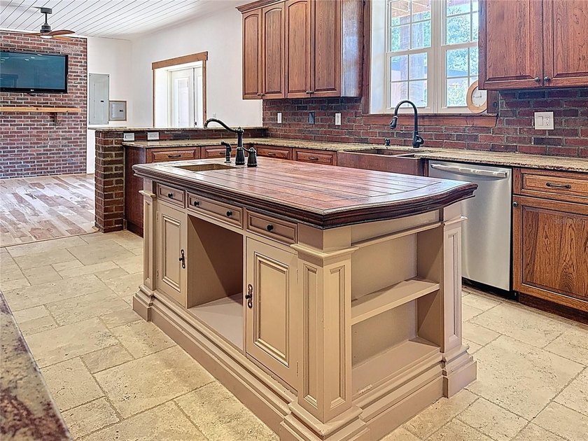*** MOTIVATED SELLER - BRING ALL OFFERS. AVAILABLE FOR A QUICK - photo 20