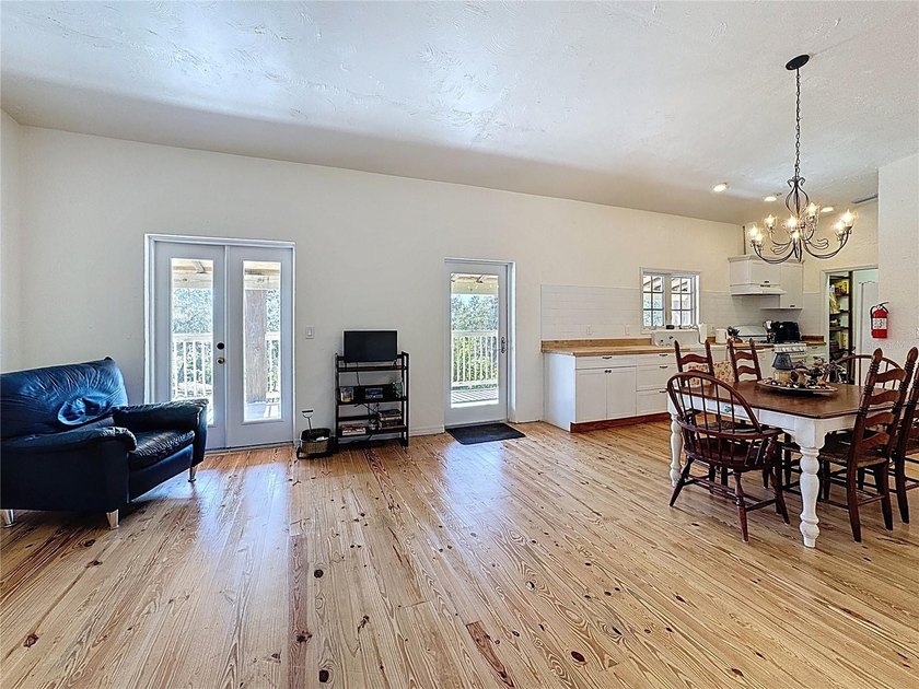 *** MOTIVATED SELLER - BRING ALL OFFERS. AVAILABLE FOR A QUICK - photo 39