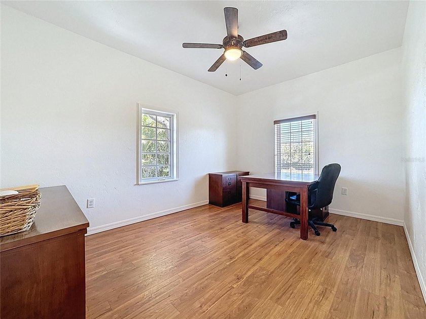 *** MOTIVATED SELLER - BRING ALL OFFERS. AVAILABLE FOR A QUICK - photo 50