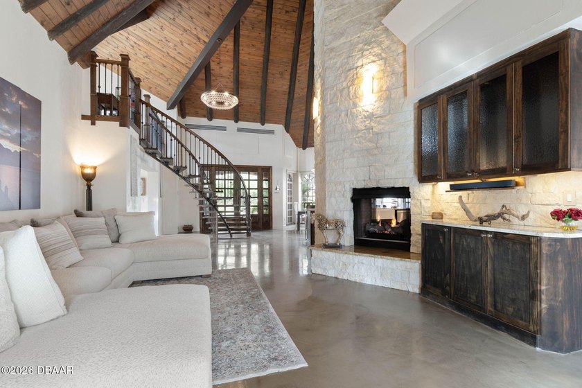 SPECTACULAR RIVERFRONT PRIVATE RESORT LIVING Welcome to an - photo 5