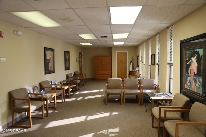 Exceptional opportunity in commercial real estate investment - photo 6
