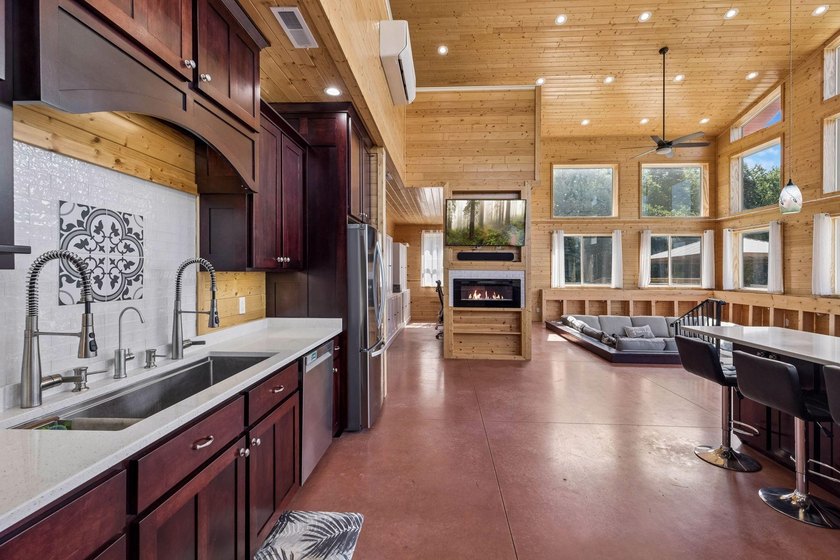 Extraordinary opportunity to own a one of a kind custom - photo 14