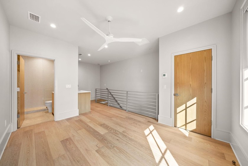 Grand and Elegant, brand new Custom 4br/4.5ba home in one of the - photo 25