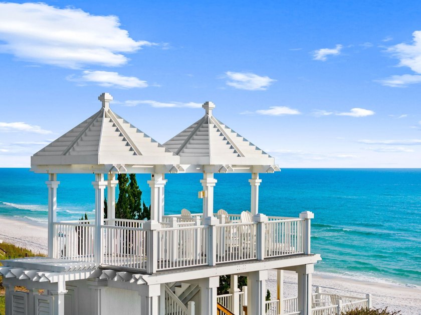 Grand and Elegant, brand new Custom 4br/4.5ba home in one of the - photo 27