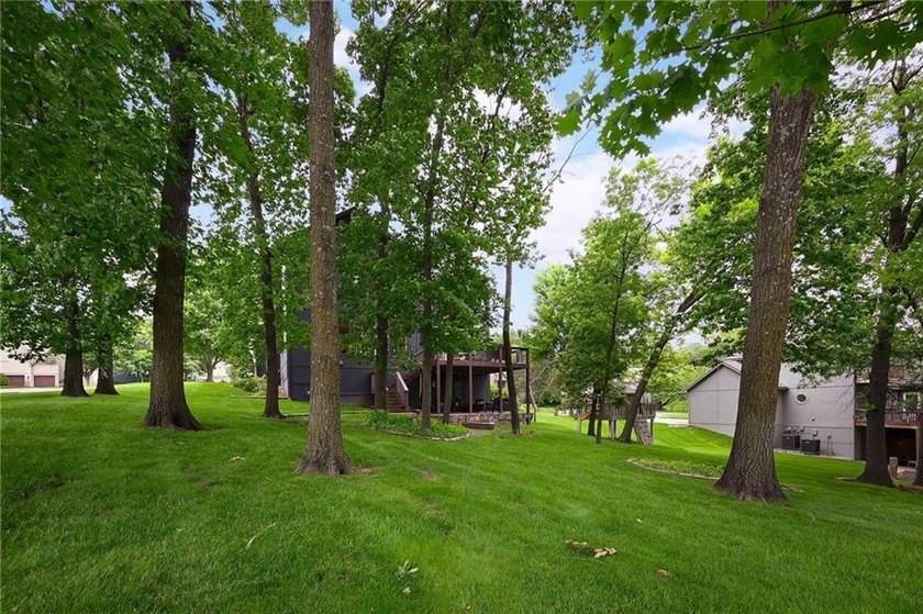 Beautifully Updated 4-Bedroom Home on a Rare Half-Acre Lot in - photo 3