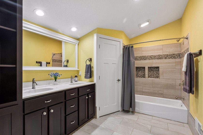 Extraordinary opportunity to own a one of a kind custom - photo 35