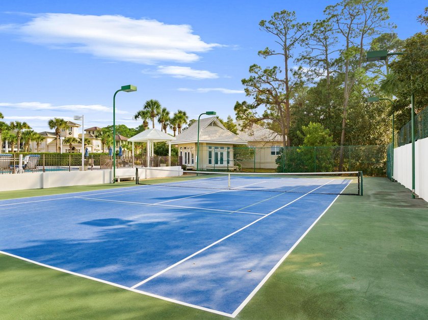 Grand and Elegant, brand new Custom 4br/4.5ba home in one of the - photo 36