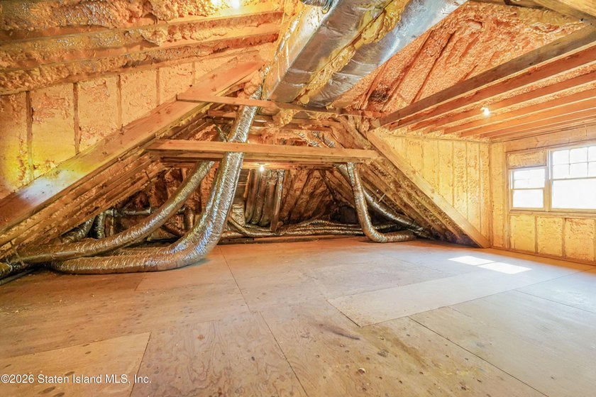 4 BEDROOMS! 4 BATHROOMS! WESTERLEIGH! Discover unparalleled - photo 44