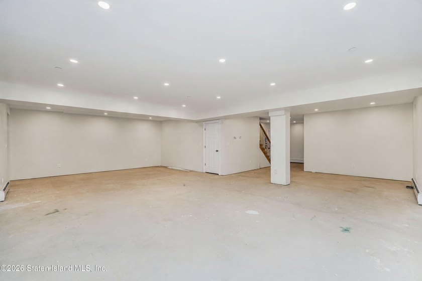 4 BEDROOMS! 4 BATHROOMS! WESTERLEIGH! Discover unparalleled - photo 46