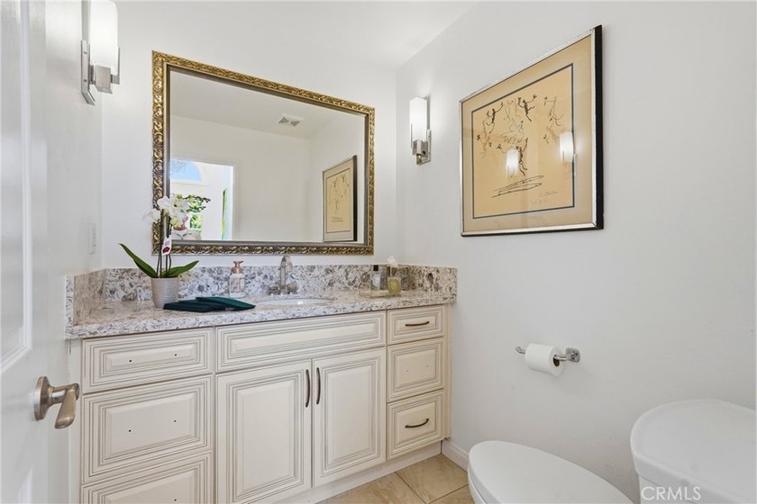 Coveted SeaCliff on the Greens Executive townhome. Light-filled - photo 6