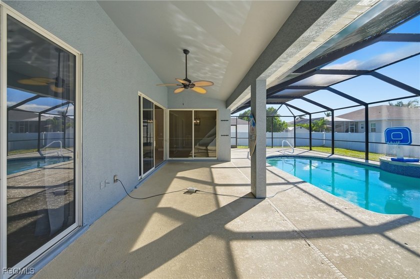 ** PRICE IMPROVEMENT ** Electric Heated Pool Home in SW Cape - photo 22