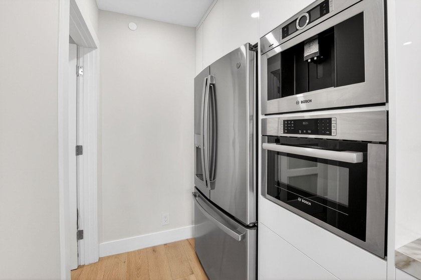 Completely remodeled in Jan 2026, this stunning 3BR/3BA condo - photo 24