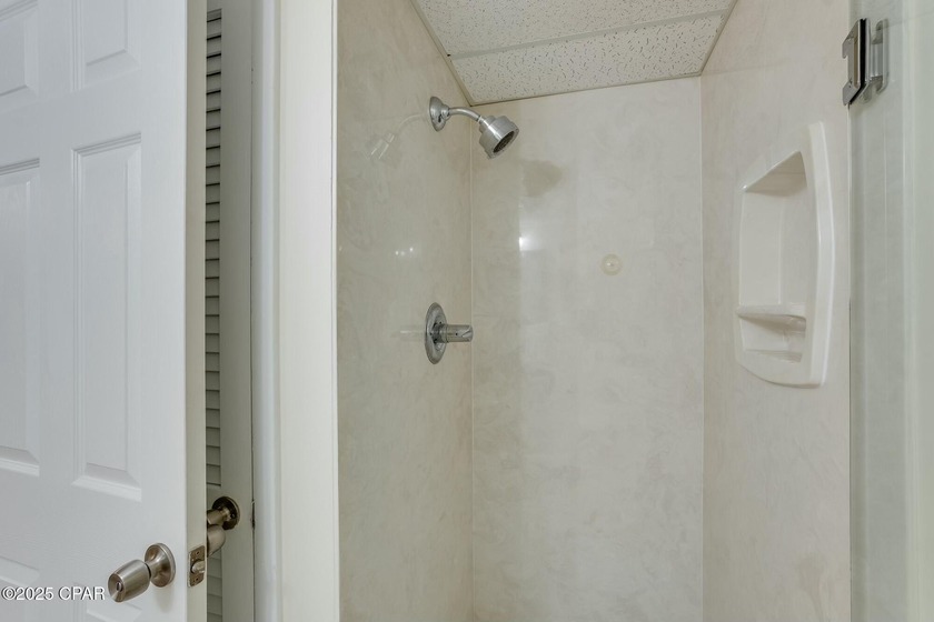 Discover the perfect blend of convenience with this 2 bed, 2 - photo 25