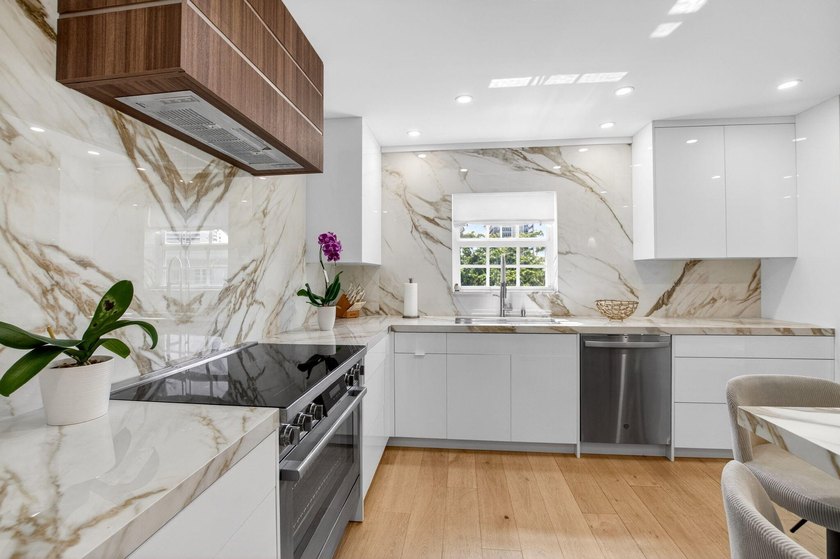 Completely remodeled in Jan 2026, this stunning 3BR/3BA condo - photo 27