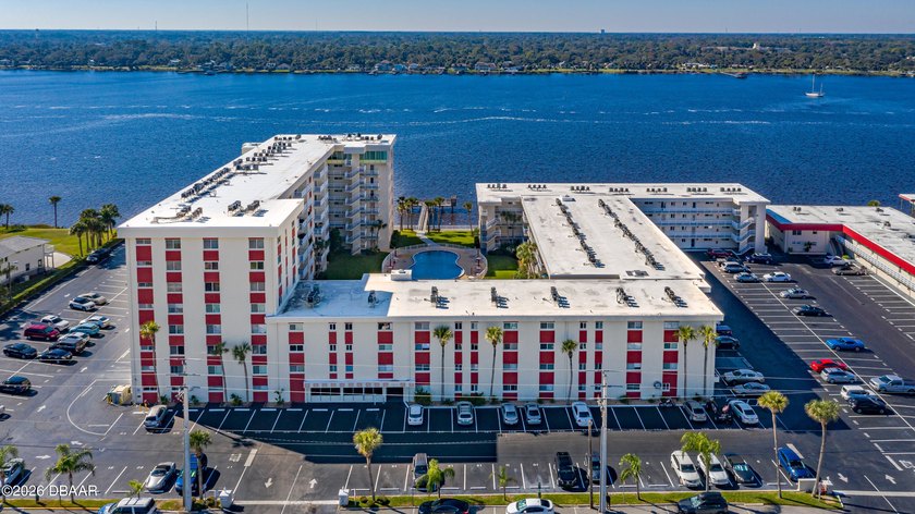 Experience effortless riverfront living at Riverside Condos in - photo 30