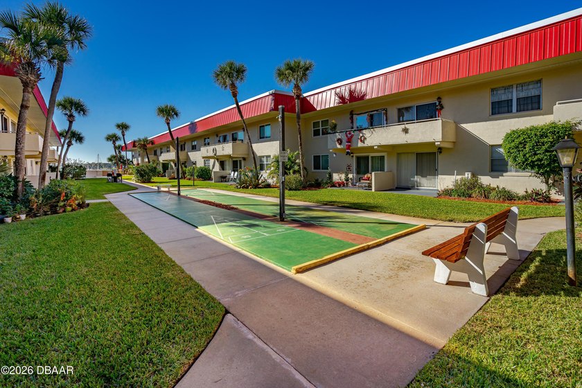 Experience effortless riverfront living at Riverside Condos in - photo 37