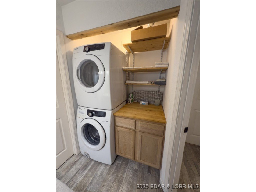 Welcome to Robinwood Condos-your gateway to lake living at its - photo 15