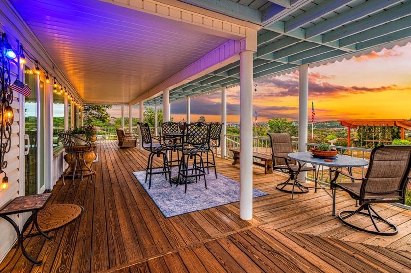 Turn-Key Texas Hill Country Hospitality Retreat! Blue Dove Inn &amp; - photo 5