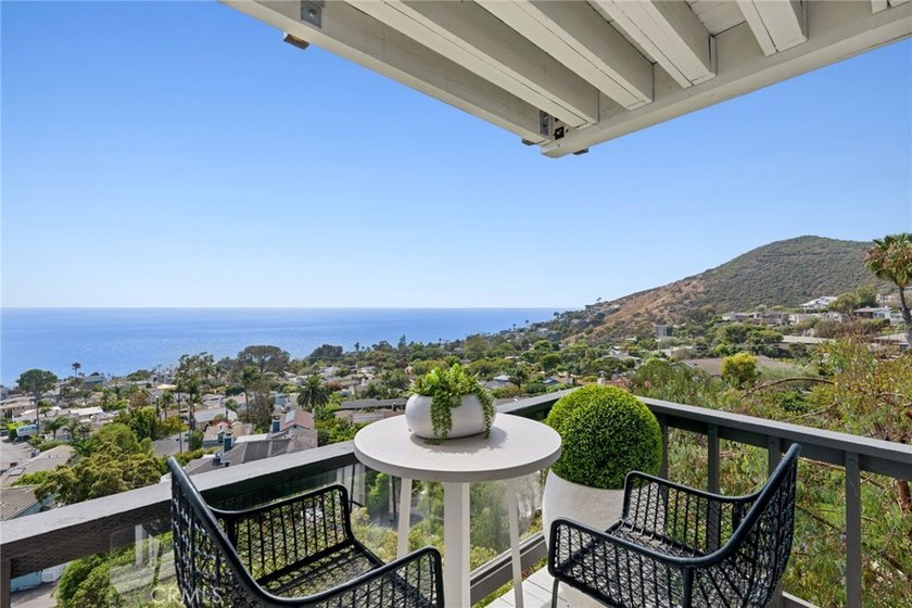 Magical is the only word for it. A front-row seat to vibrant - photo 22