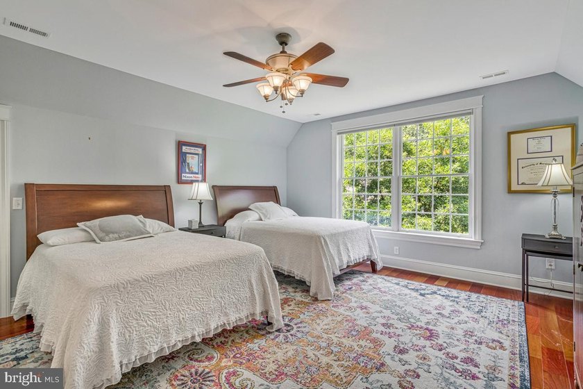 Beautiful Southern Maryland Coastal Retreat. Gracious and - photo 50