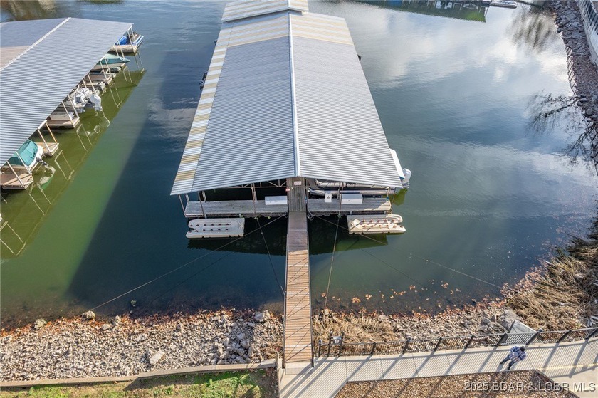 Welcome to Robinwood Condos-your gateway to lake living at its - photo 58