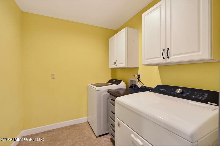 Charming home on a large lot in Ocean Springs a short drive from - photo 17