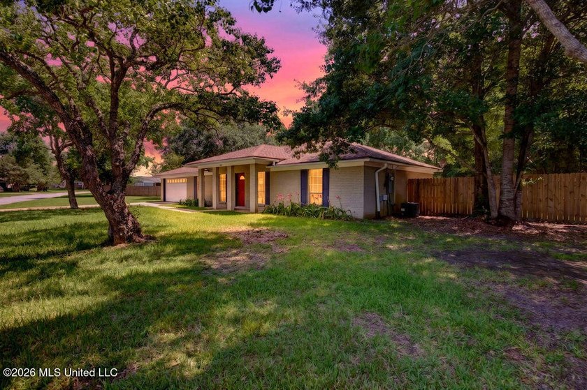 Charming home on a large lot in Ocean Springs a short drive from - photo 32