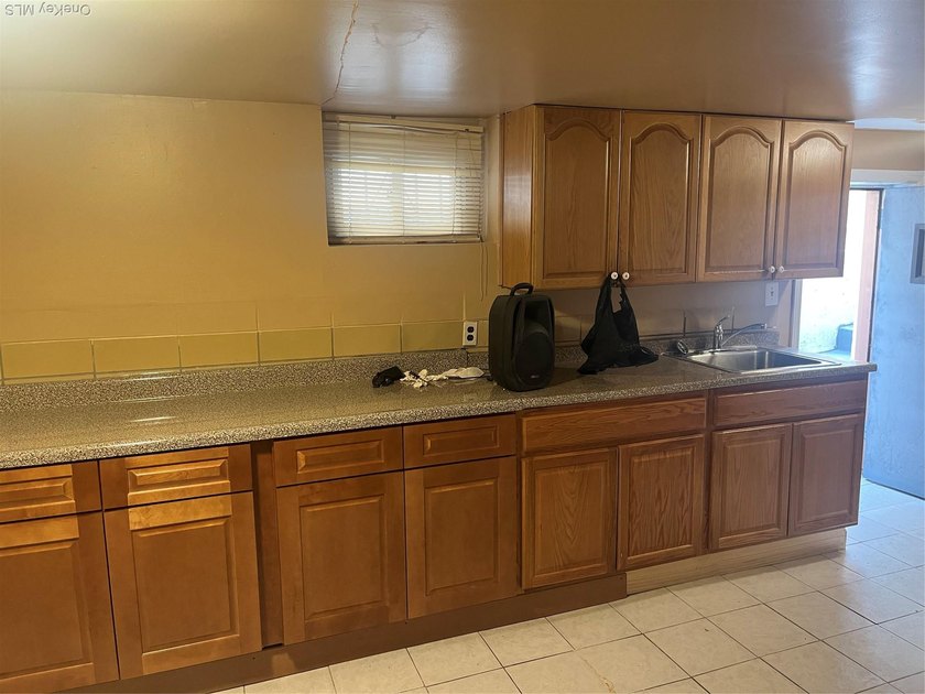 Excellent Investment Opportunity - Multi-Family Income - photo 6