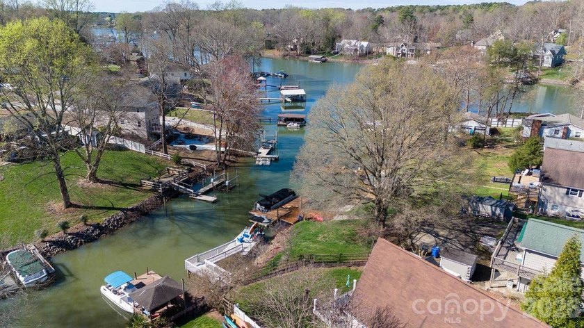 Lake Norman waterfront living is within reach with this - photo 24