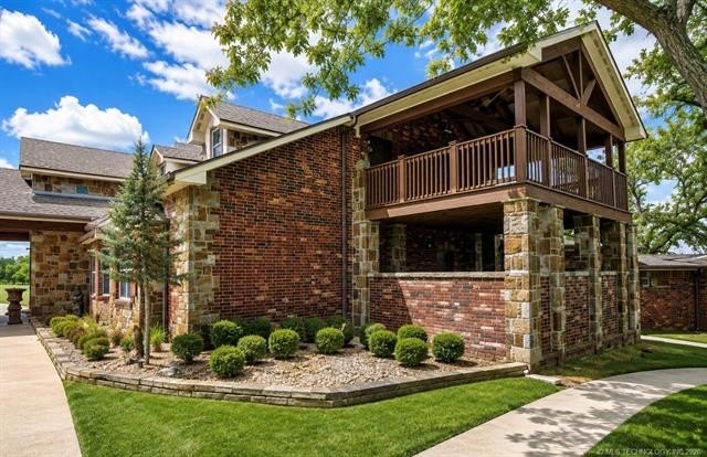 Perched on approximately 102 acres m/l overlooking the - photo 6