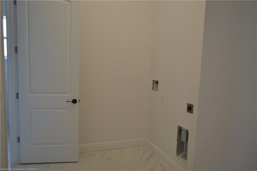 Welcome to your brand-new sanctuary located in the Community of - photo 10