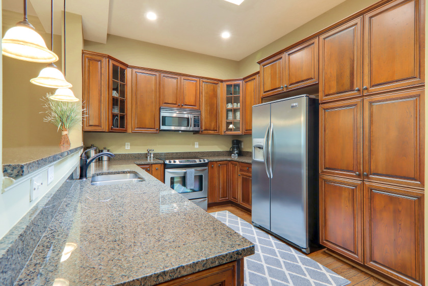 Luxury Townhome on Lake Keowee SOLD - photo 4