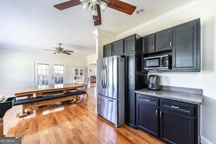 Welcome to your private retreat on over 4 beautiful acres! This - photo 14