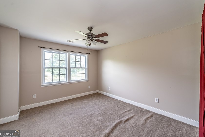 Welcome to your private retreat on over 4 beautiful acres! This - photo 36