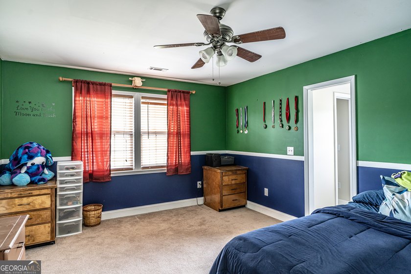 Welcome to your private retreat on over 4 beautiful acres! This - photo 37