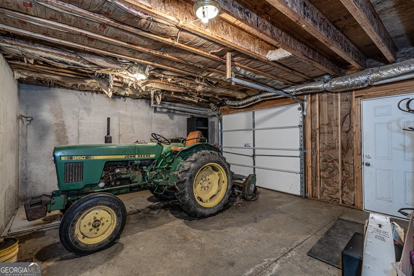 Welcome to your private retreat on over 4 beautiful acres! This - photo 47